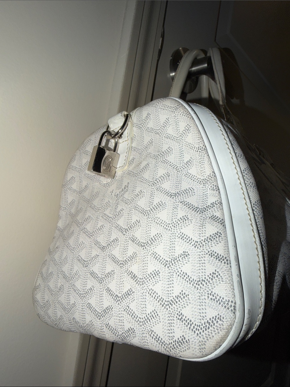 Goyard Croisiere 35” Duffel/Hand Bag in white 2006 - Picture 4 of 17